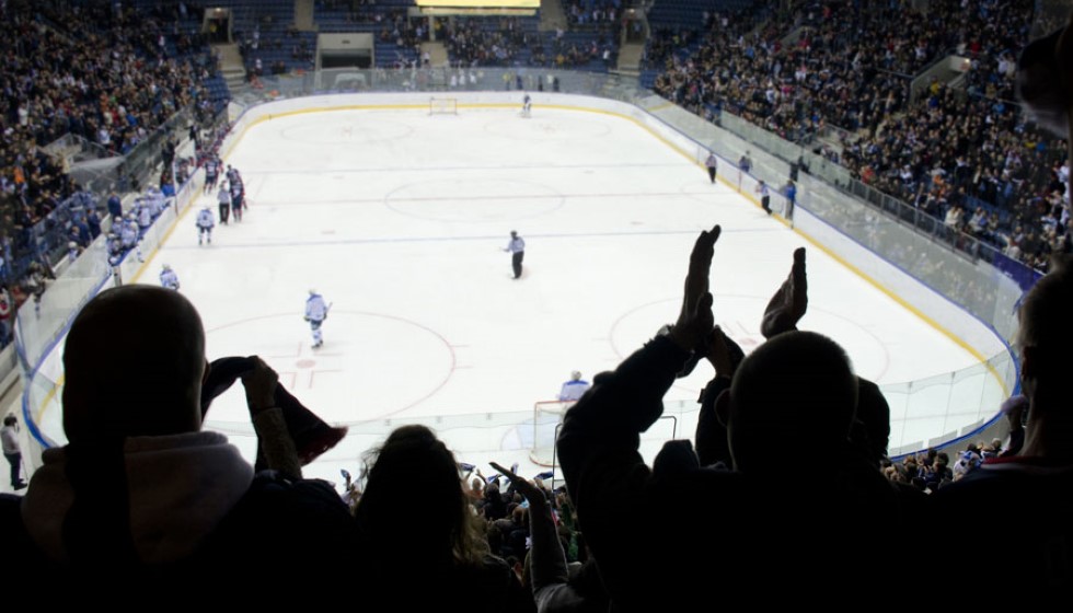 NHL Trade: Los Angeles Kings Send Pierre-Luc Dubois to Washington Capitals for Darcy Kuemper